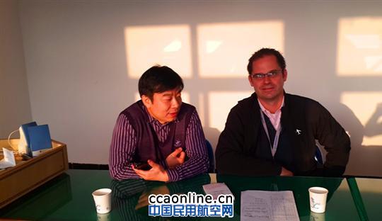 南航新疆飞行部777机队召开月度安全技术讲评会