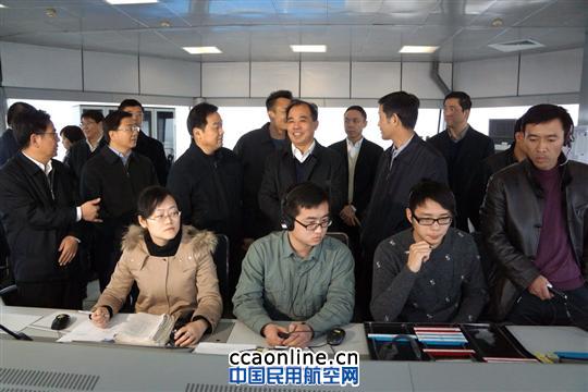 宁波市代市长卢子跃到宁波空管站视察工作