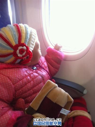 国航重庆分公司精心保障小冰冰赴京求医航班