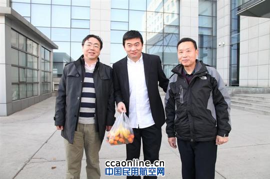 华北空管局气象中心工会开展“元旦”送温暖活动