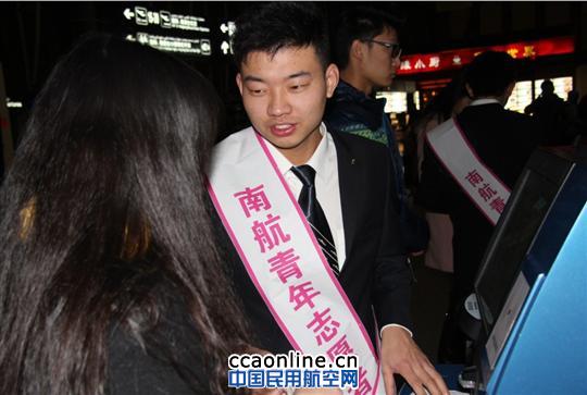 大年三十“不缺席” 志愿精神暖人心