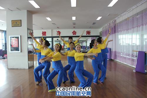 迎“三八” 赛健美