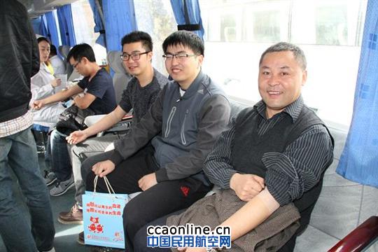 甘肃空管分局工会组织无偿献血传递正能量