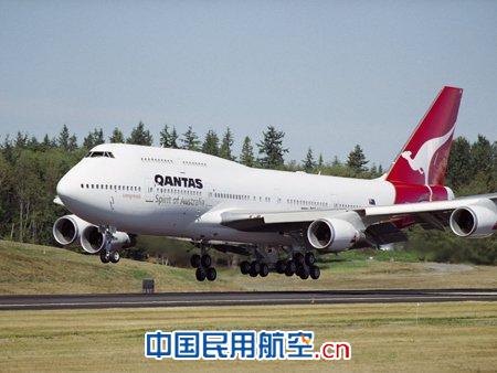 澳航客机再遇引擎故障 波音747客机迫降新加坡