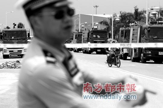 深圳机场南侧储油罐漏油 方圆一公里戒严