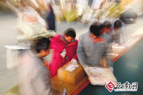 昆明机场搬迁后快递变慢递 机场高速收费贵