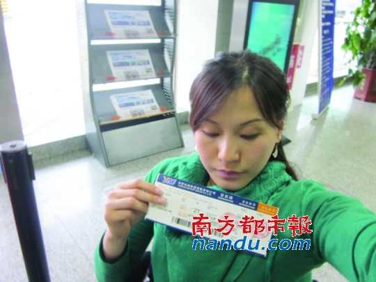 残障人士乘飞机被迫签霸王条款 律师称违法