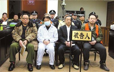 深航6高管被控挪20亿受审 自称只是混口饭吃