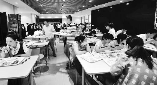 乘客到新桥机场遇上小烦恼 相关方面回应5大问题