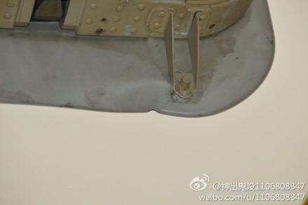 亚航客机后货舱门与成都机场平台车发生碰撞