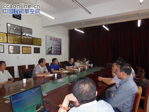 东航甘肃分公司与甘肃空管局开展驾驶员行车安全研讨会