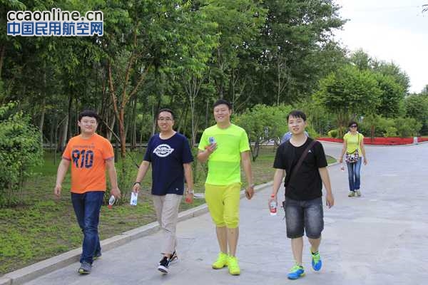 徒步走健康 和谐促发展