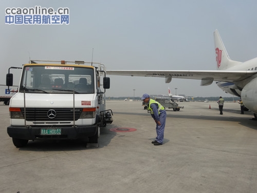 中国航油华北公司第二航空加油站抗高温 保安全