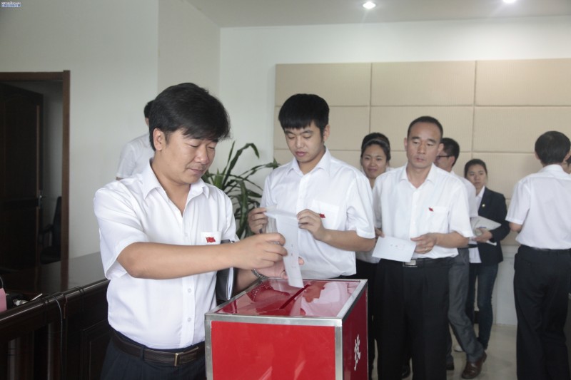 呼伦贝尔空管站召开党员大会选举出席民航华空管局党员代表会议代表