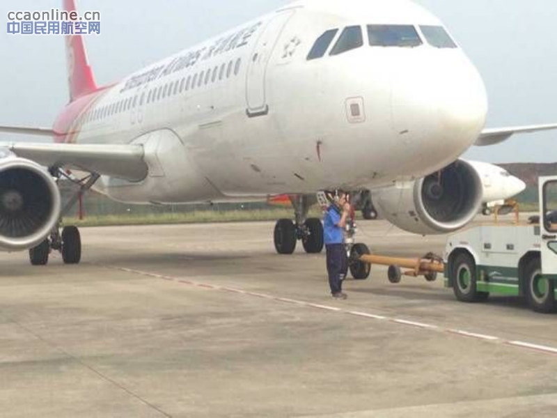 不遺余力保暑運  與“你”同行7公里——記深航廣州維修分部首次拖飛機到Fed