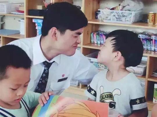 东航北京客舱部组织关爱听障儿童爱心活动