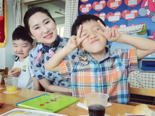 东航北京客舱部组织关爱听障儿童爱心活动