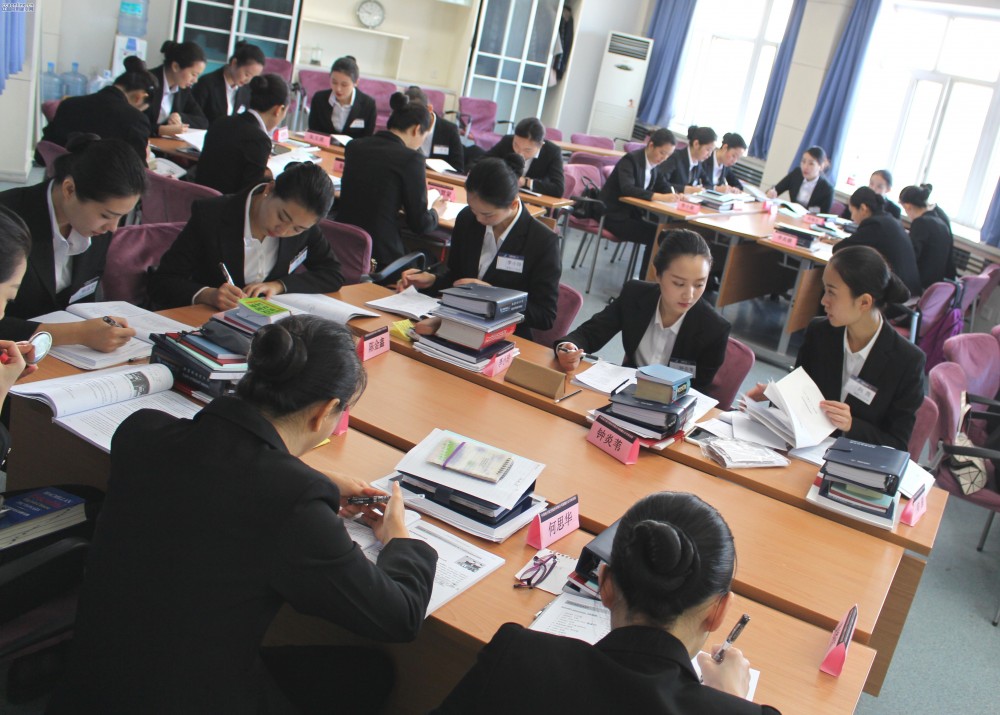 “新新人类”到空姐有多远？