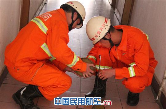 昆明机场安检站“119”消防应急演练活动掠影