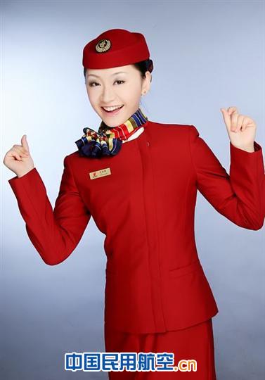 国航重庆分公司年轻乘务员王先奇的“快乐秘方”