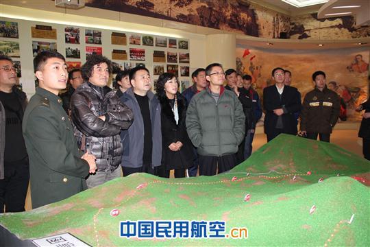 东航西北地服车队与141师:军民共建和谐窗口