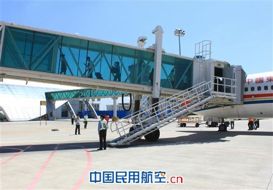 昆明—鄂尔多斯—哈尔滨航线25日成功首航