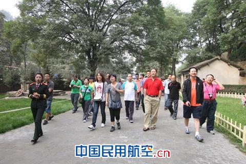 学习继承延安精神 立足岗位创先争优