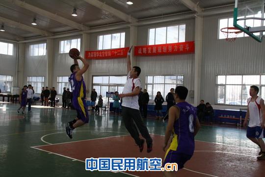 天津空管分局与国航天津分公司举行篮球友谊赛
