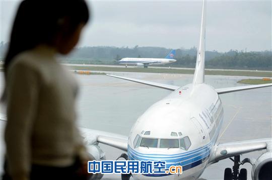 大雾致海口美兰机场120多航班延误