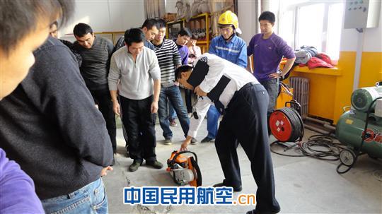 喀什机场兼职消防员培训考核圆满结束