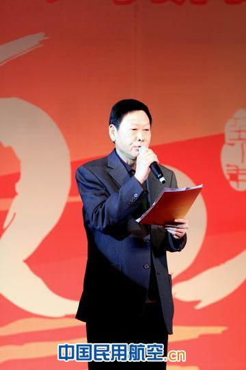 龙腾舞乐、西北新年银燕高飞：东航西北开展新年联欢