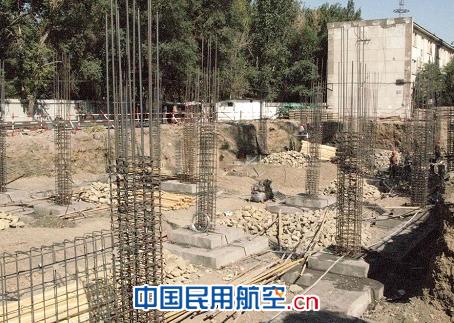 抓施工安全 保工程质量