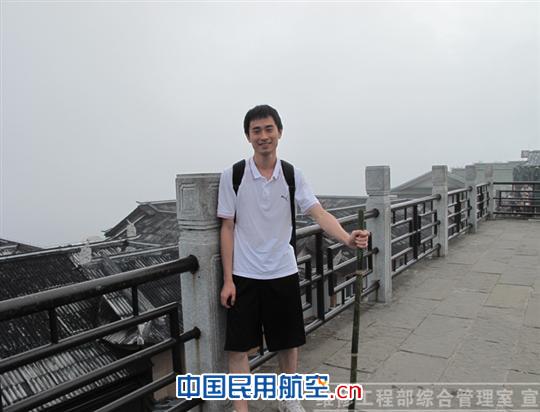 看“80后”如何唱响飞机退租工作的“主旋律”