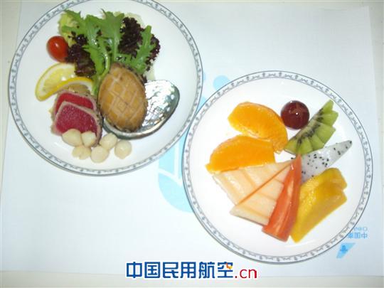 南航长春航食精心保障餐食受到援疆代表赞誉