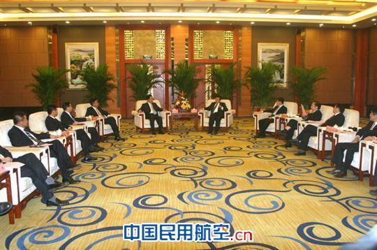 南航与贵州省政府签订协议 拓展贵州航空市场