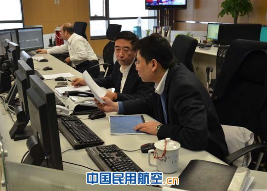 国航地服枢纽运行中心积极应对京城大雾