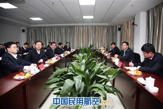 中航集团领导视察山航 并慰问干部员工