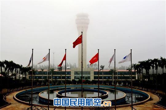 大雾致海口美兰机场取消大量航班