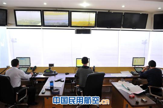 大雾致海口美兰机场取消大量航班