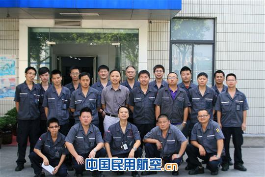 国航重庆维修基地护航班组：火红青春历练中成长