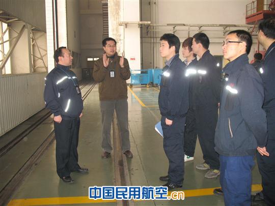 国航重庆维修基地保春运特开展机库大门操作演习