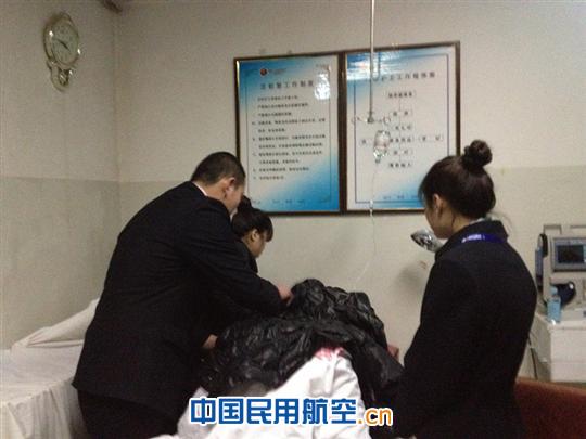 东航甘肃地服员工全力抢救病危旅客纪实