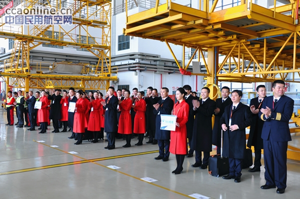 云南红土航空顺利通过应急撤离演示验证