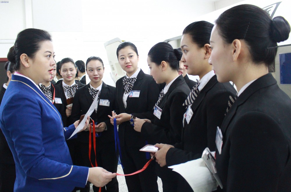 “套餐式”培训   助182名新乘在春运前后上岗