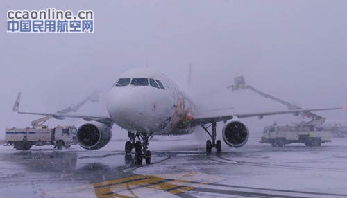 东航甘肃机务人吹响春运号角