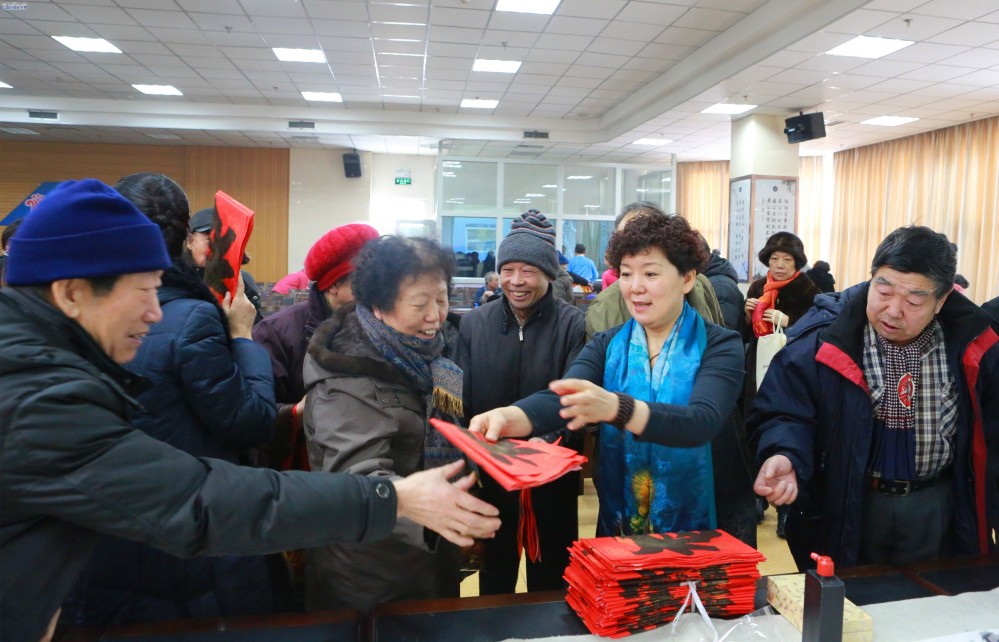 南航新疆分公司离退休职工欢聚迎新春