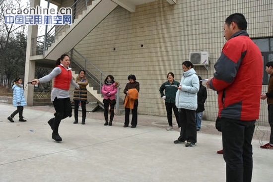 携手并进   用火辣激情燃烧“春运”