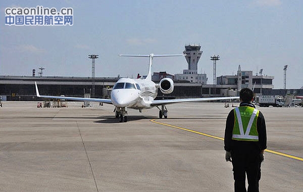 东方公务航空成为华东区首家运行EFB公务航空